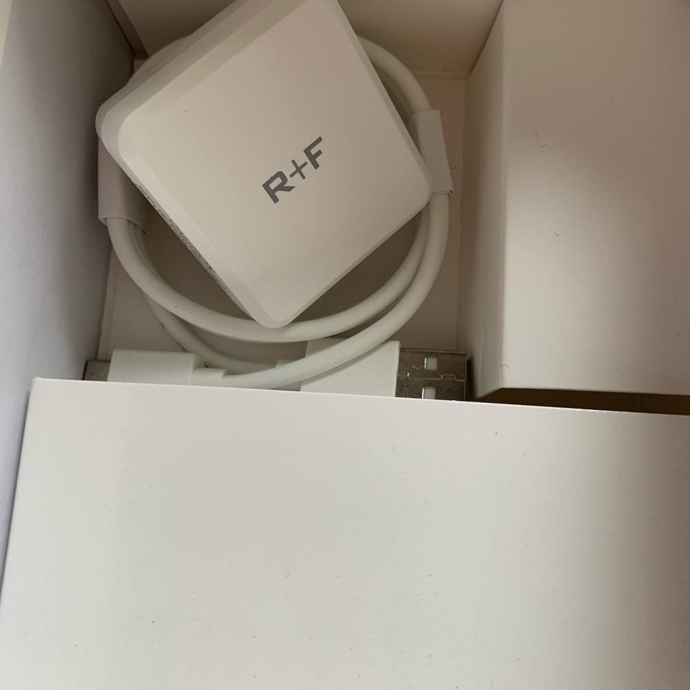R+F Pore Cleansing MD System - Picture 5 of 9